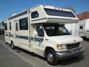Thor Motor Coach Four Winds