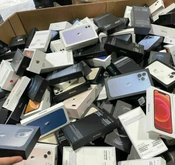 MIX IPHONE PALLETS - Image 6