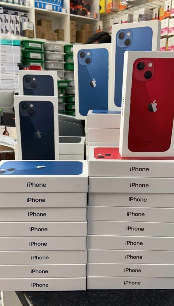 MIX IPHONE PALLETS - Image 4