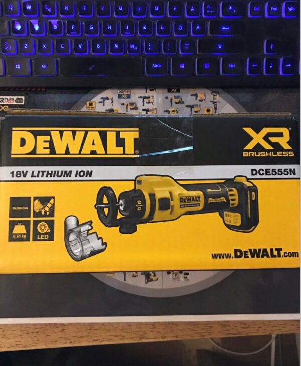 Dewalt tool pallets - Image 12