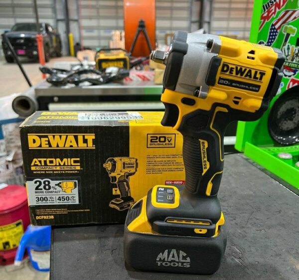 Dewalt tool pallets - Image 29