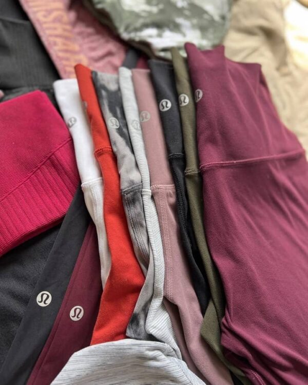 Lululemon clothing pallet - Image 14