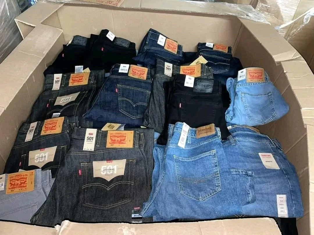 Mixed Levis, Lee & Wrangler, Prada Jeans Pallet