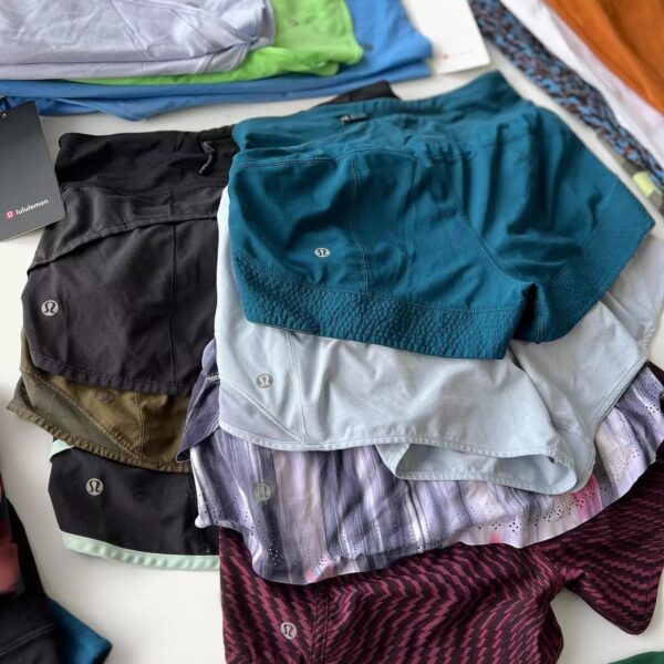 Lululemon clothing pallet - Image 10