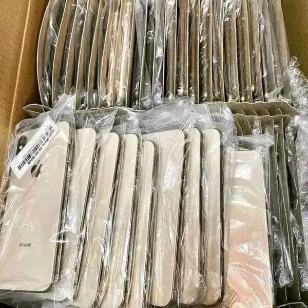 Buy iPhone Pallet (Box of 100) - Image 7