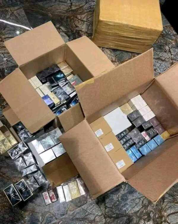 Buy Original Perfumes Pallet - Image 11